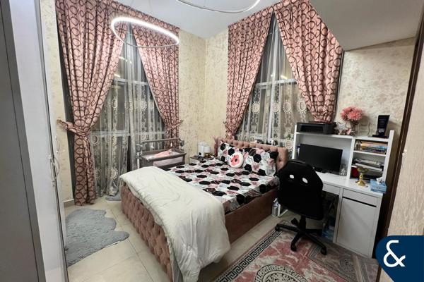 2 Bedroom Apartment | High Floor | V.O.T